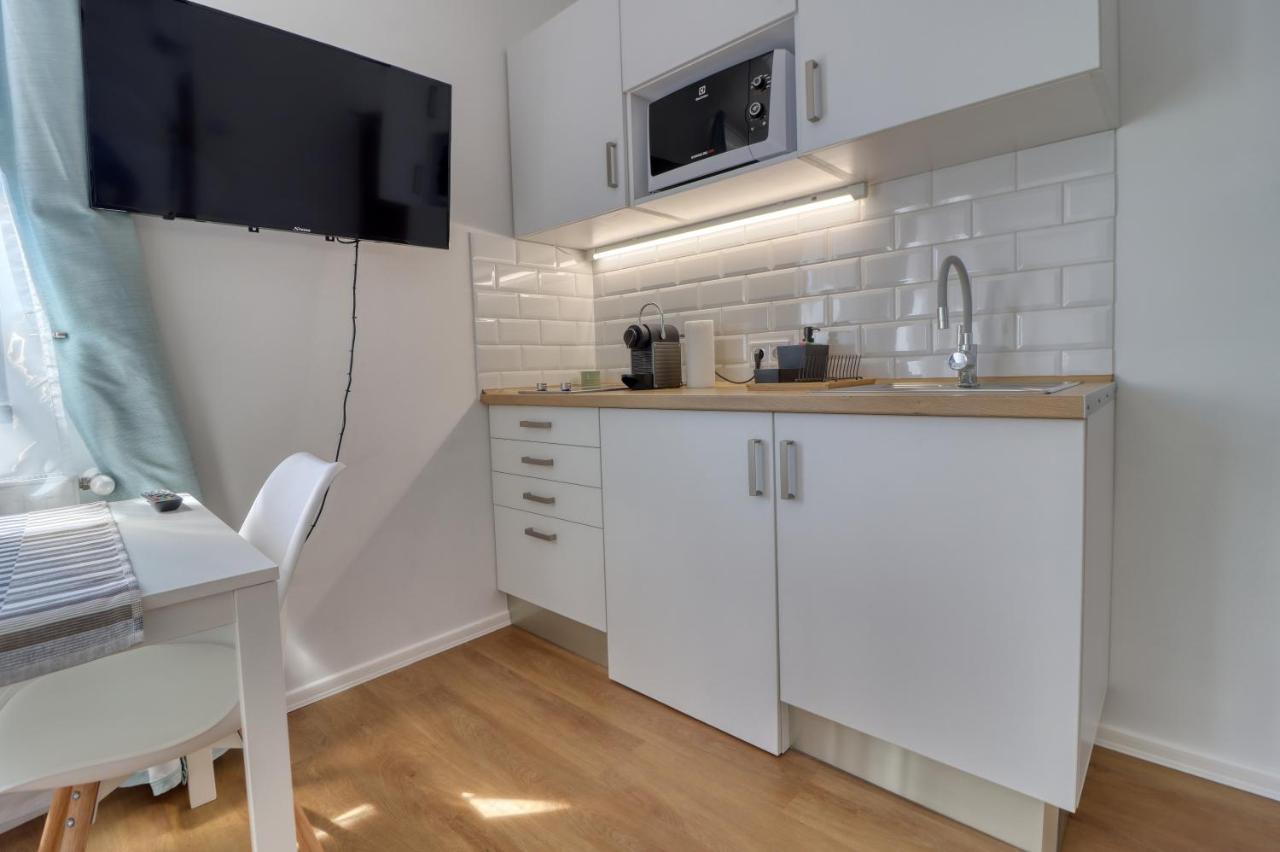 Barka Apartman Eger Buitenkant foto