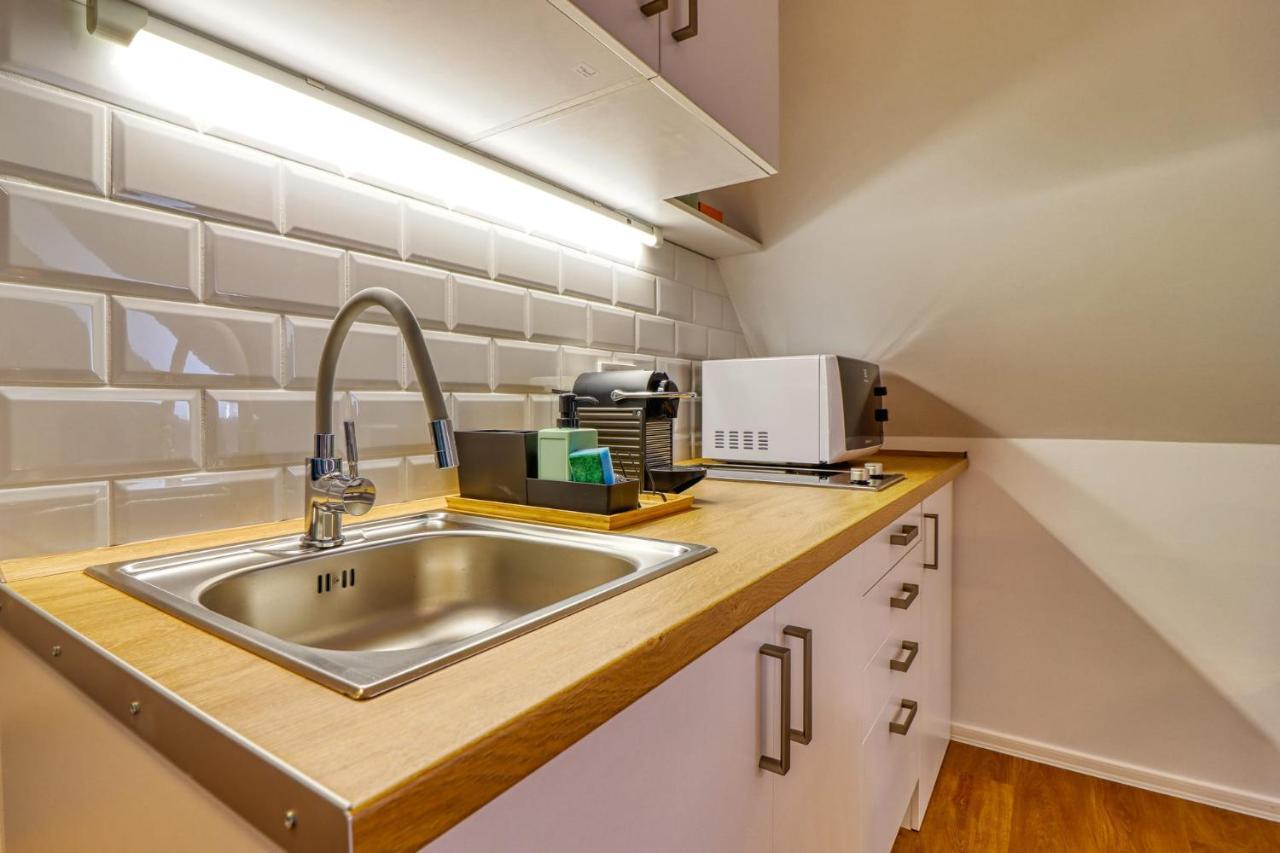 Barka Apartman Eger Buitenkant foto